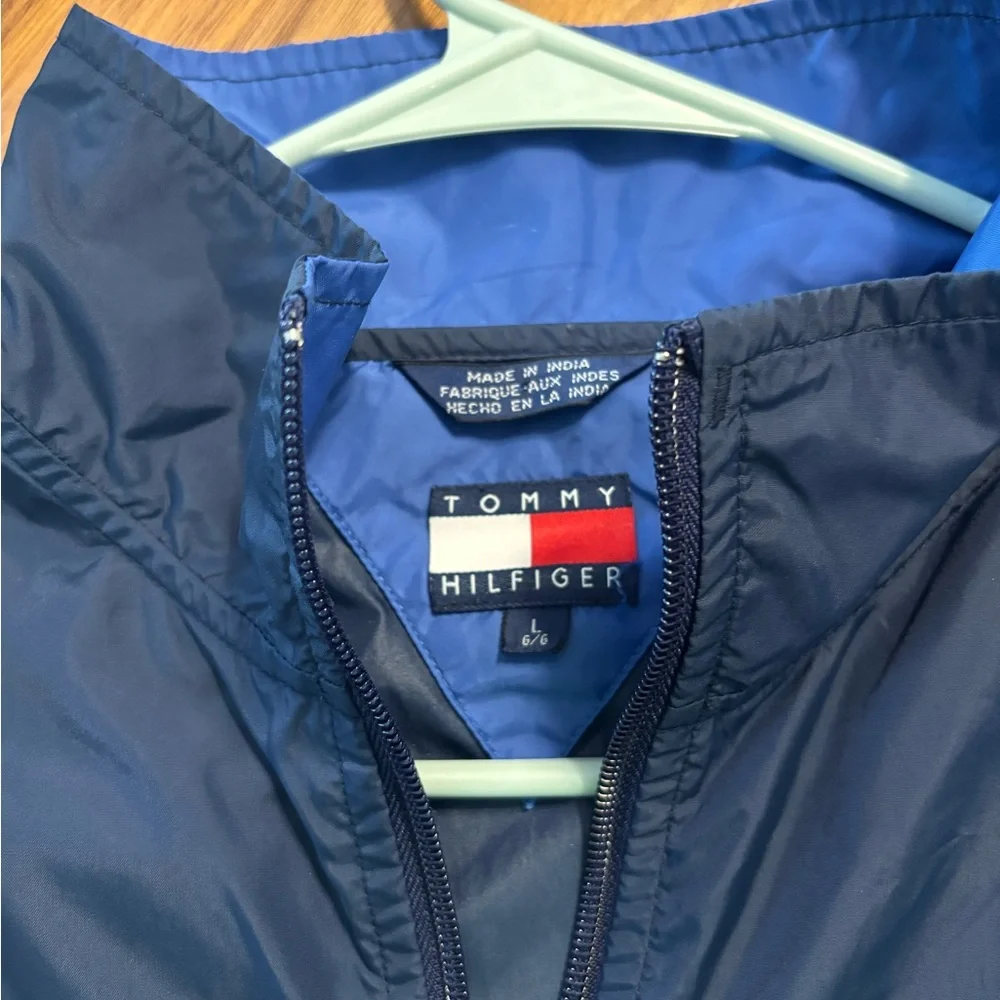 Tommy Hilfiger Vintage Zip Logo  Windbreaker Youth Size Large 10/12